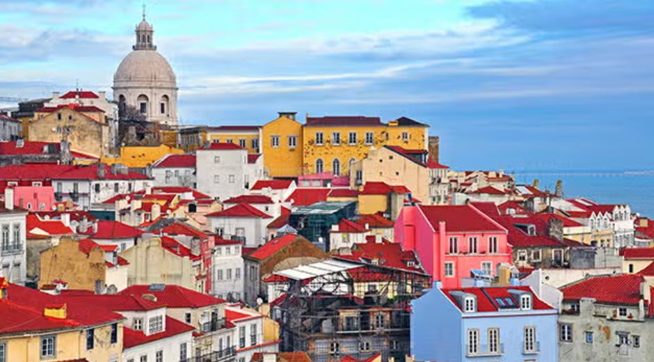Alfama District, Lisbon, Portugal